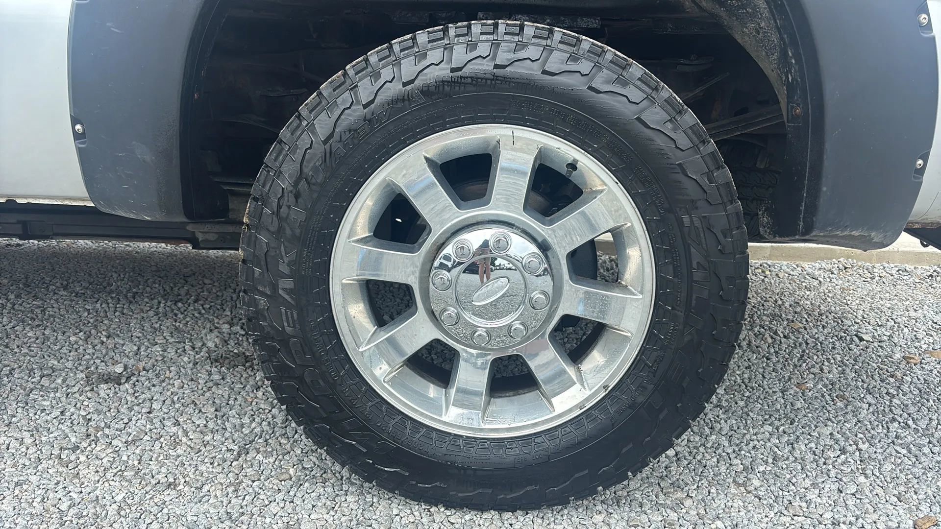 Used 2012 Ford F250 XLT w/ Advanced Security Group AWD/4WD image 2