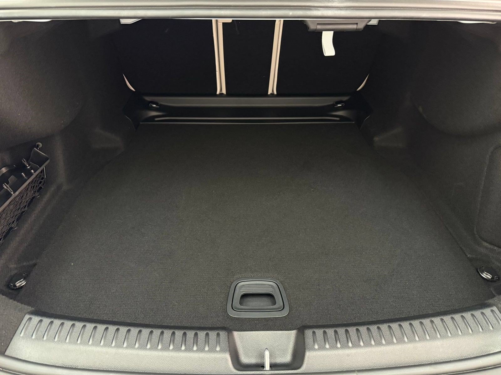 Used 2025 Mercedes-Benz E 350 4MATIC Sedan image 22