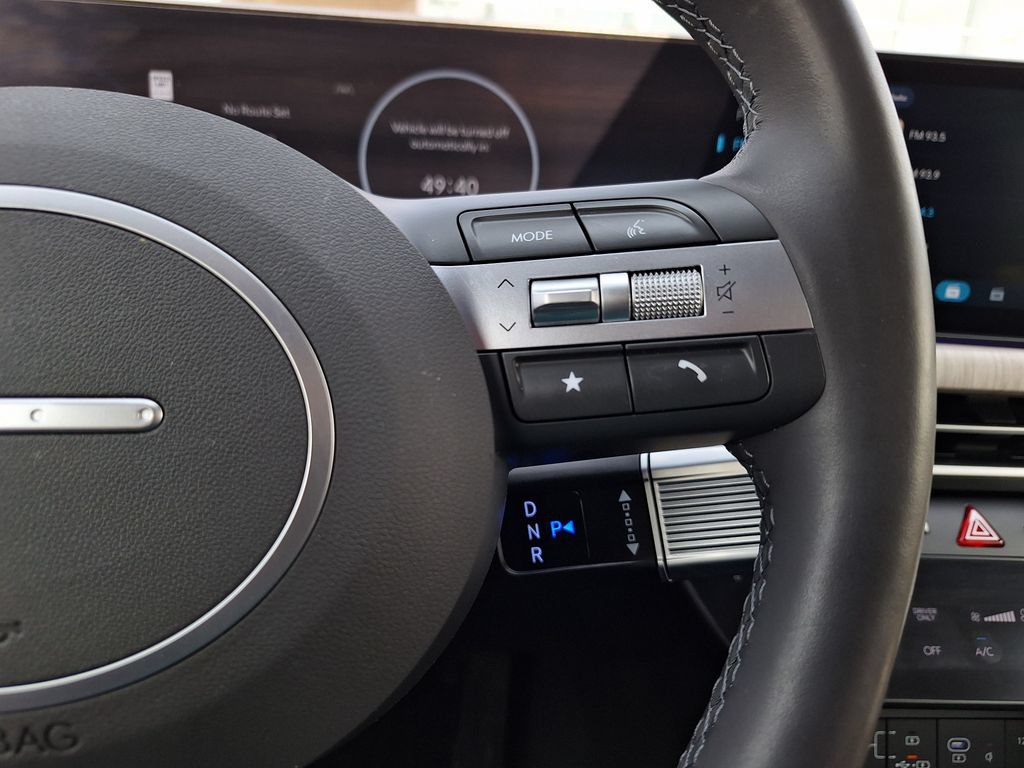 Certified 2025 Hyundai Sonata Limited FWD image 17