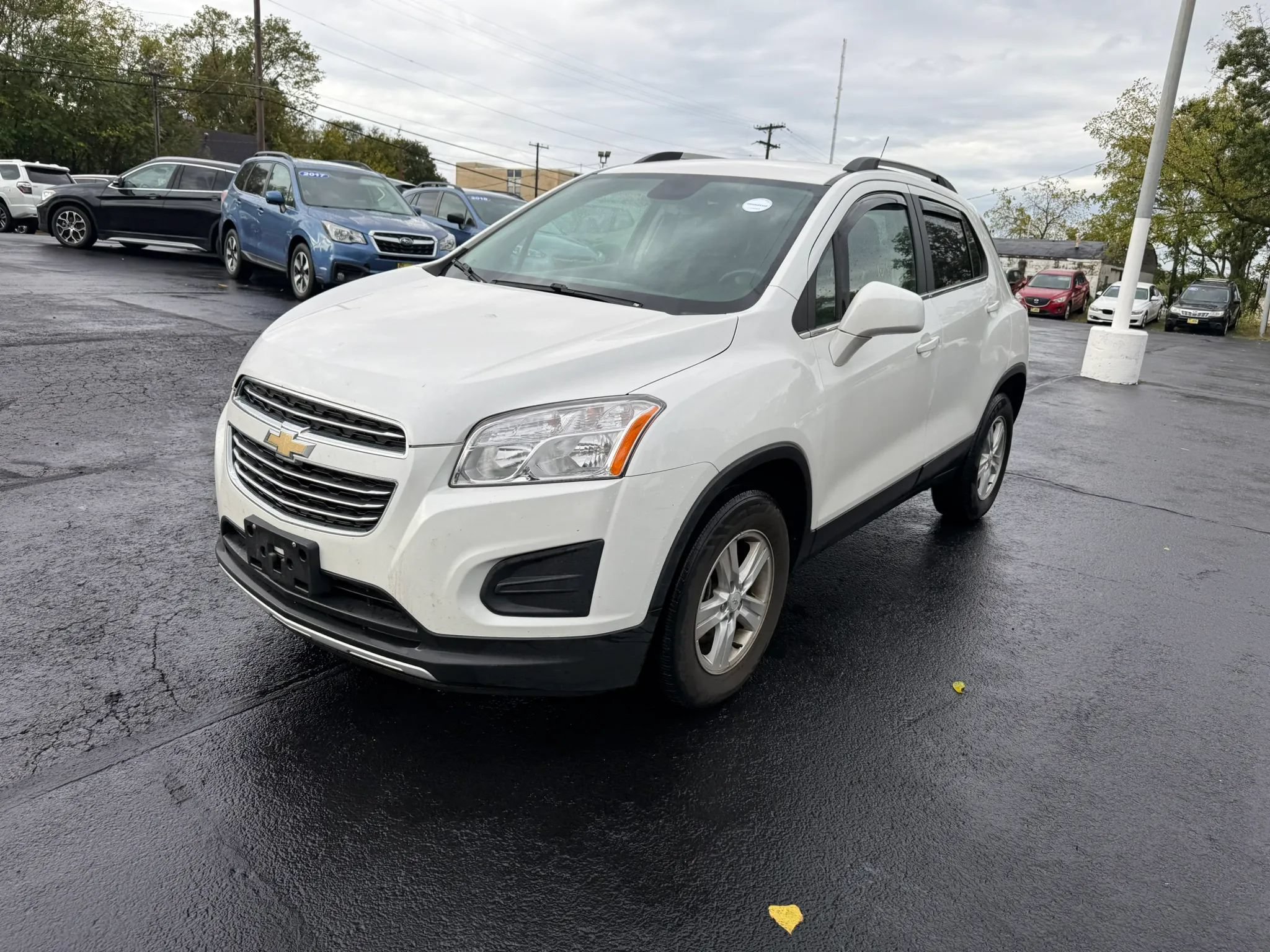 Used 2016 Chevrolet Trax LT w/ LT Convenience Package AWD/4WD image 3