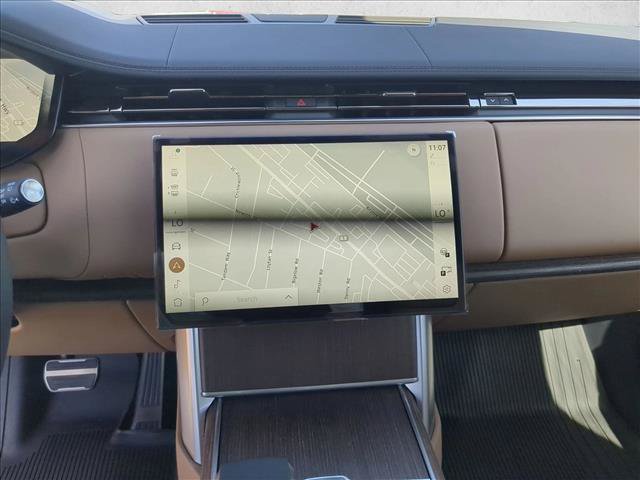 New 2027 Land Rover Range Rover Long Wheelbase SE AWD/4WD image 12