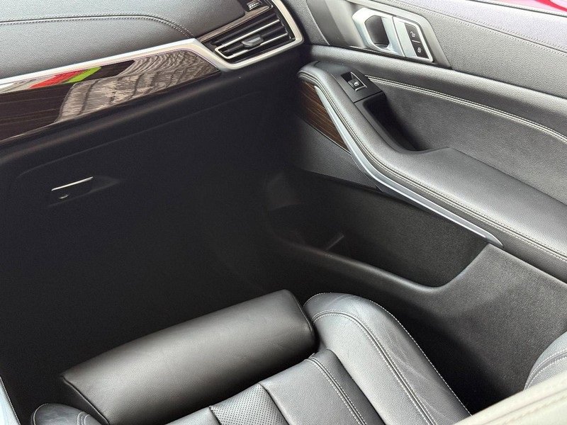 Used 2021 BMW X5 xDrive40i w/ Convenience Package image 13