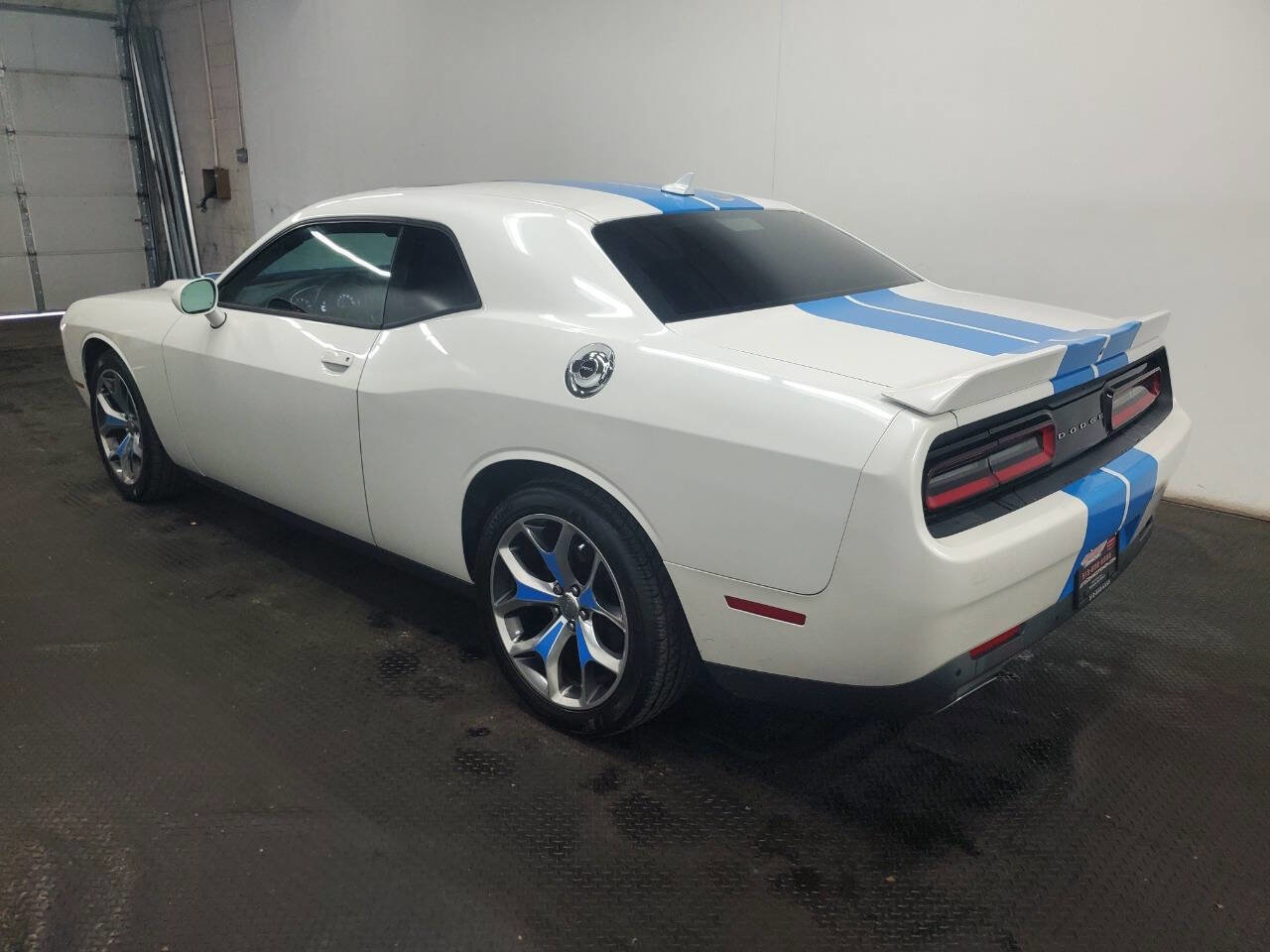 Used 2015 Dodge Challenger SXT Plus w/ Driver Convenience Group RWD image 5
