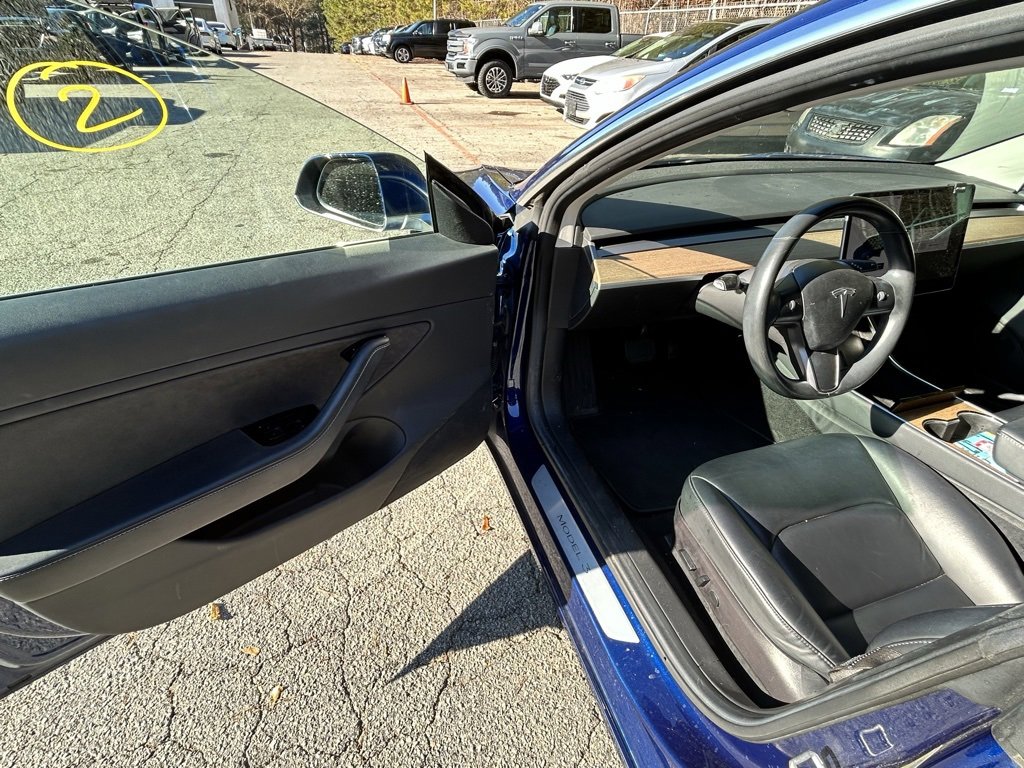 Used 2018 Tesla Model 3 Long Range image 9