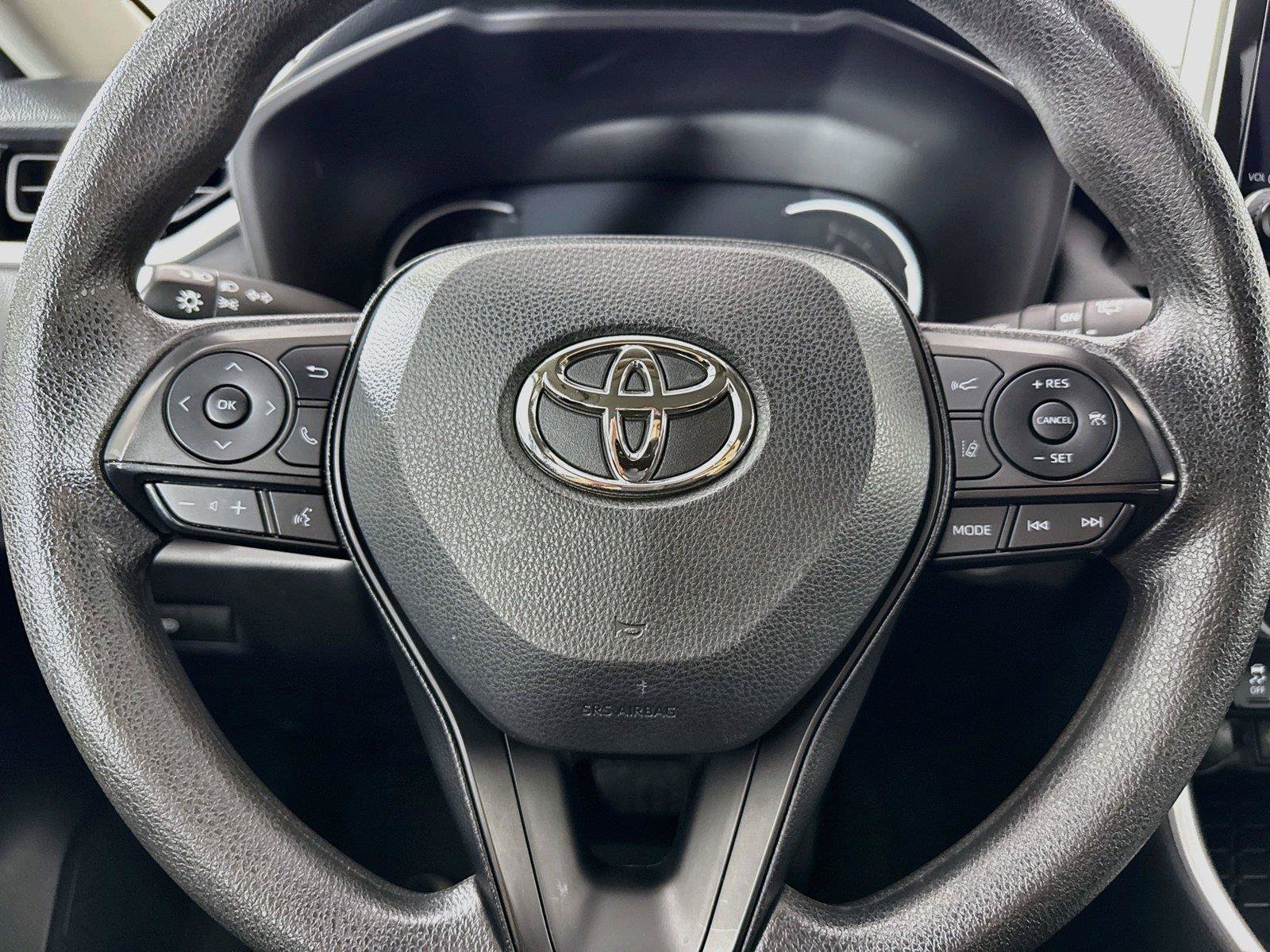 Certified 2025 Toyota RAV4 XLE AWD/4WD image 16