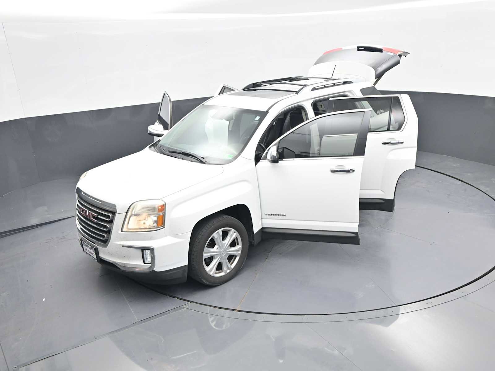 Used 2017 GMC Terrain SLT w/ Open Road Package AWD/4WD image 36