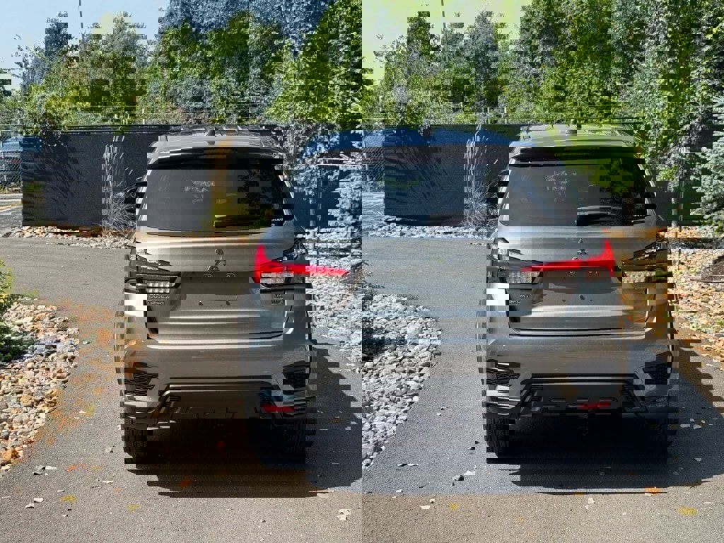 New 2025 Mitsubishi Outlander Sport LE image 4