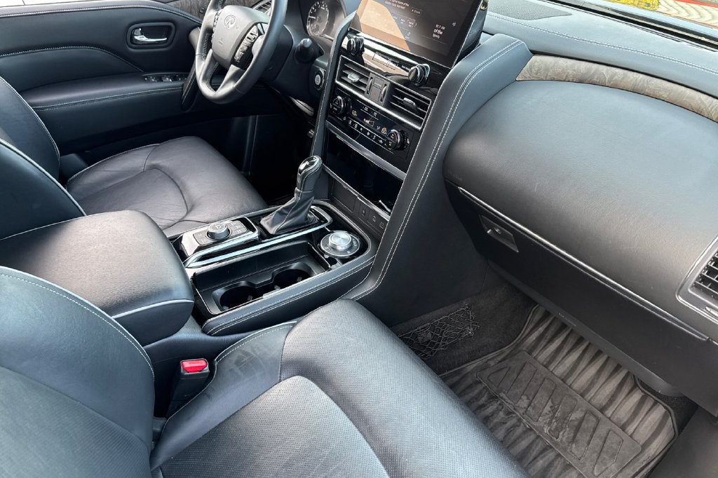 Used 2024 INFINITI QX80 Premium Select w/ Cargo Package AWD/4WD image 14