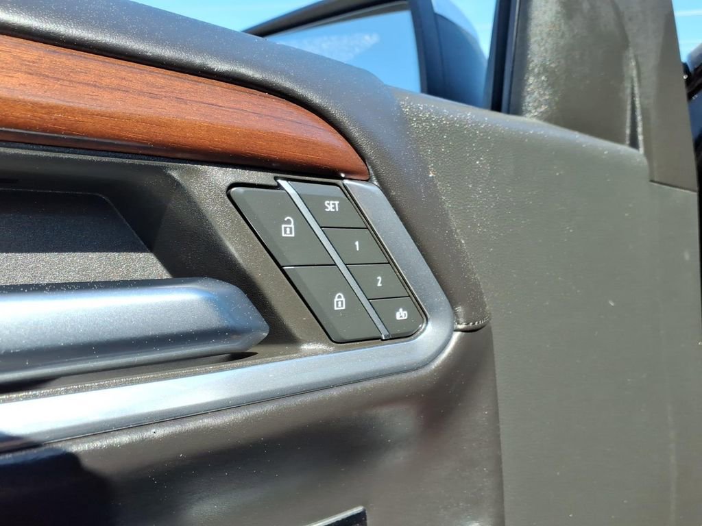 Used 2023 GMC Sierra 1500 Denali Ultimate image 10