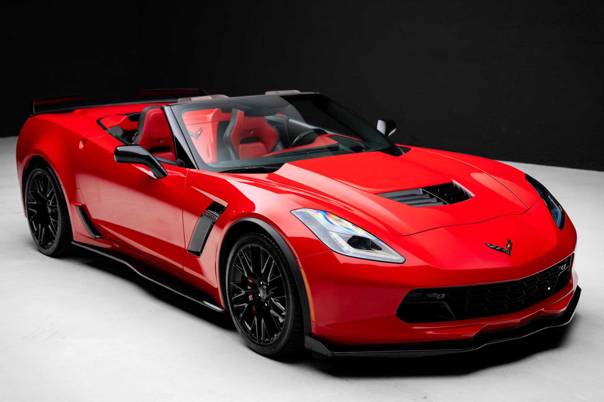 Used 2016 Chevrolet Corvette Z06 w/ 3LZ Preferred Equipment Group RWD image 40