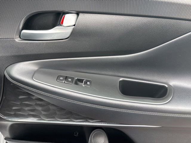 Used 2019 Hyundai Santa Fe Ultimate w/ Cargo Package image 46