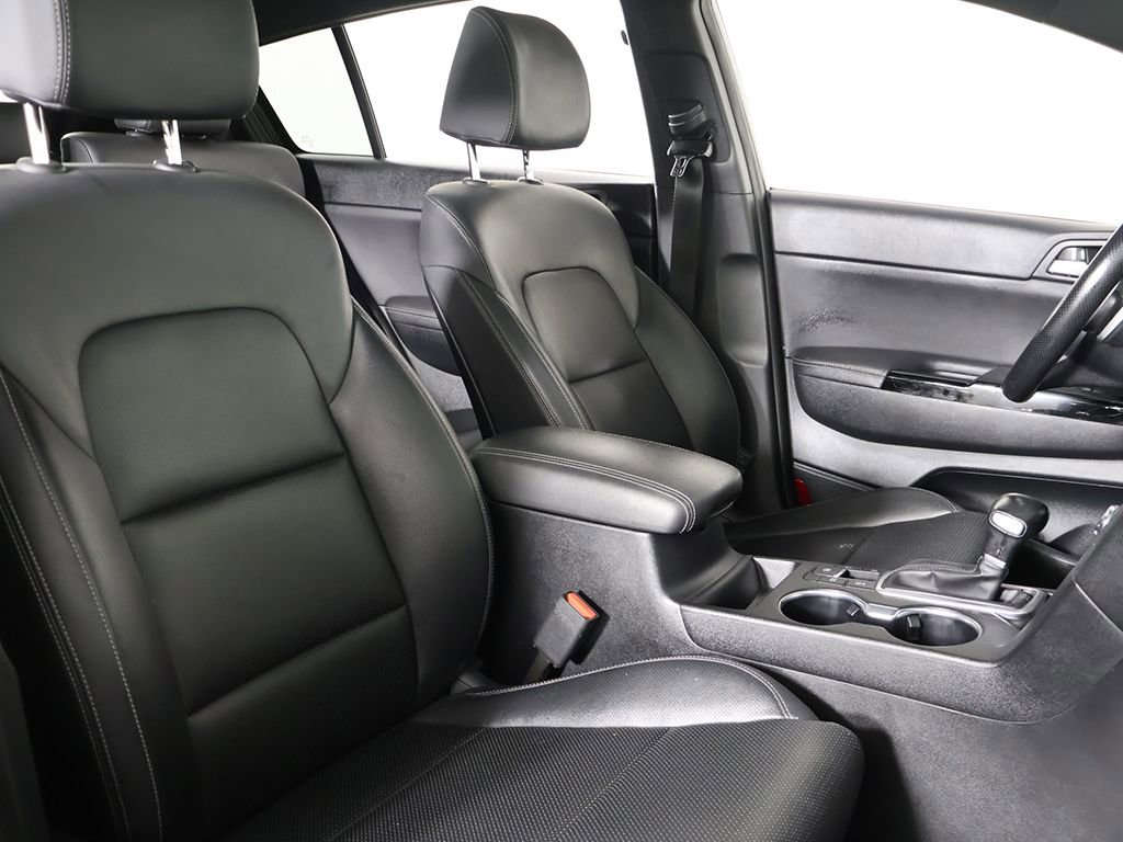 Used 2022 Kia Sportage Nightfall Edition w/ Nighfall AWD Premium Package image 31