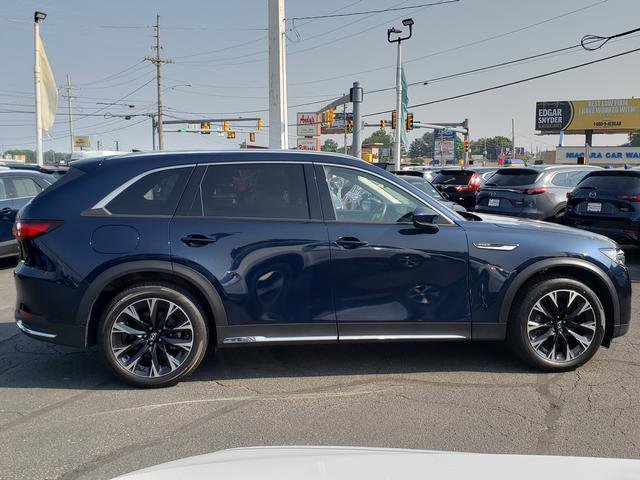 Used 2024 MAZDA CX-90 Plug-In Hybrid w/ Premium Pkg image 9