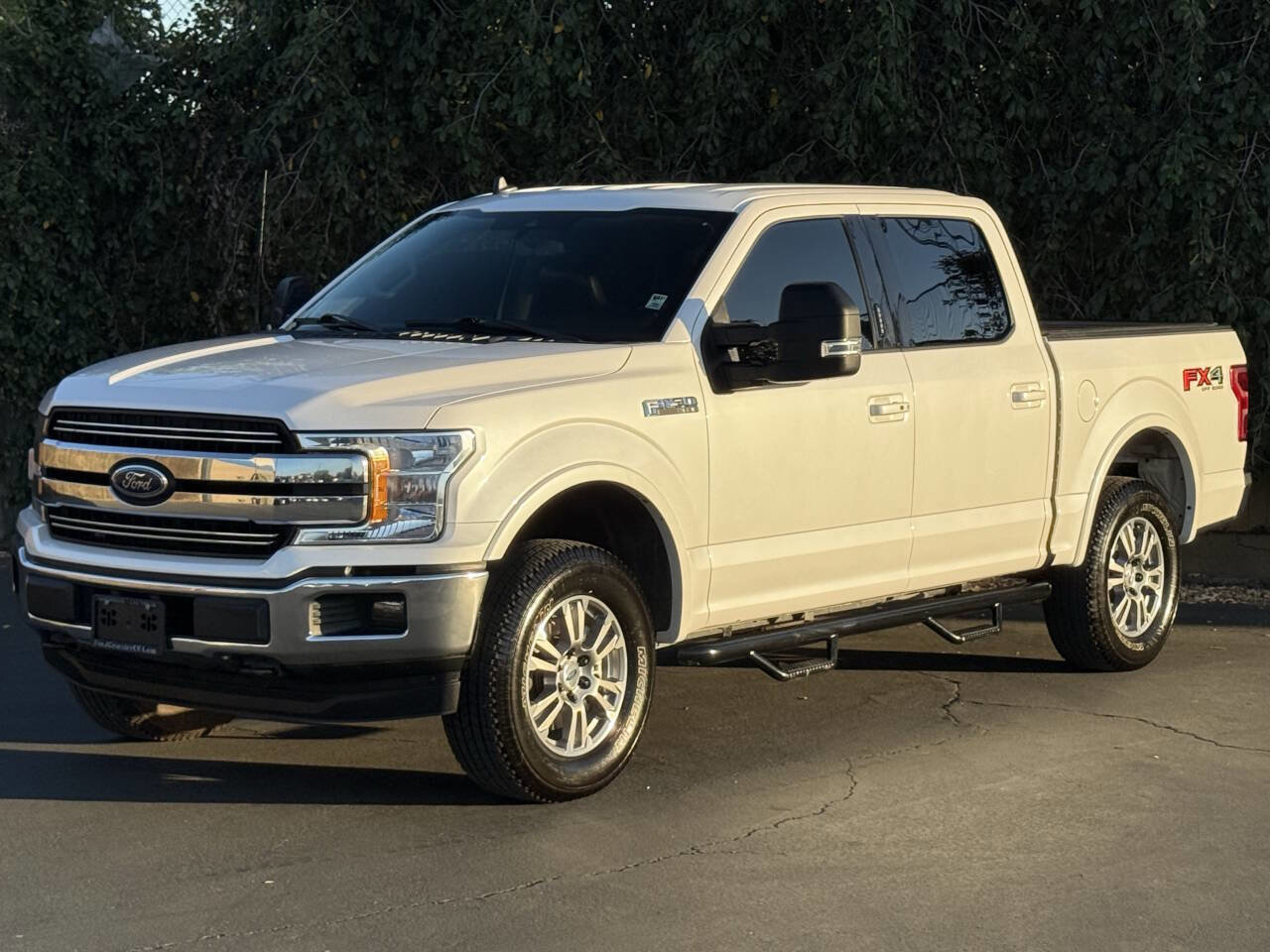 Used 2019 Ford F150 Lariat w/ Max Trailer Tow Package image 4
