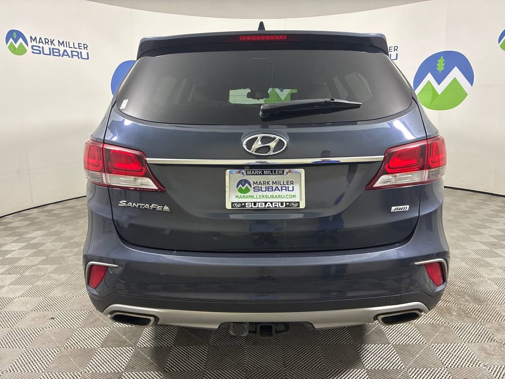 Used 2018 Hyundai Santa Fe SE image 6