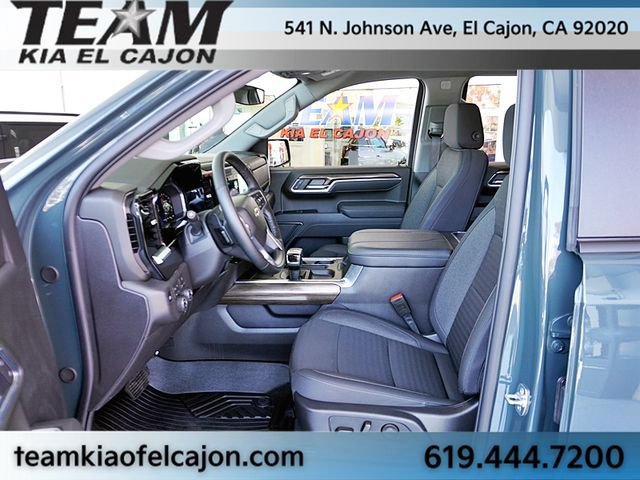 Used 2026 Chevrolet Silverado 1500 LT Trail Boss w/ LPO, Dark Essentials Package AWD/4WD image 15