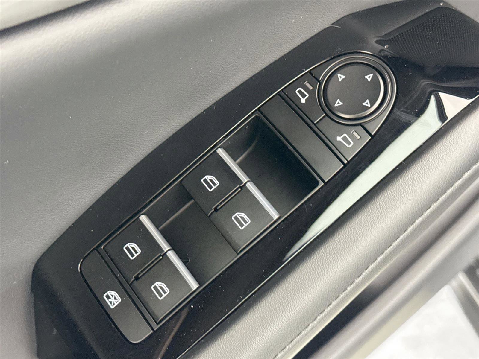 New 2026 MAZDA MAZDA3 2.5 S Sedan w/ Preferred Pkg image 31