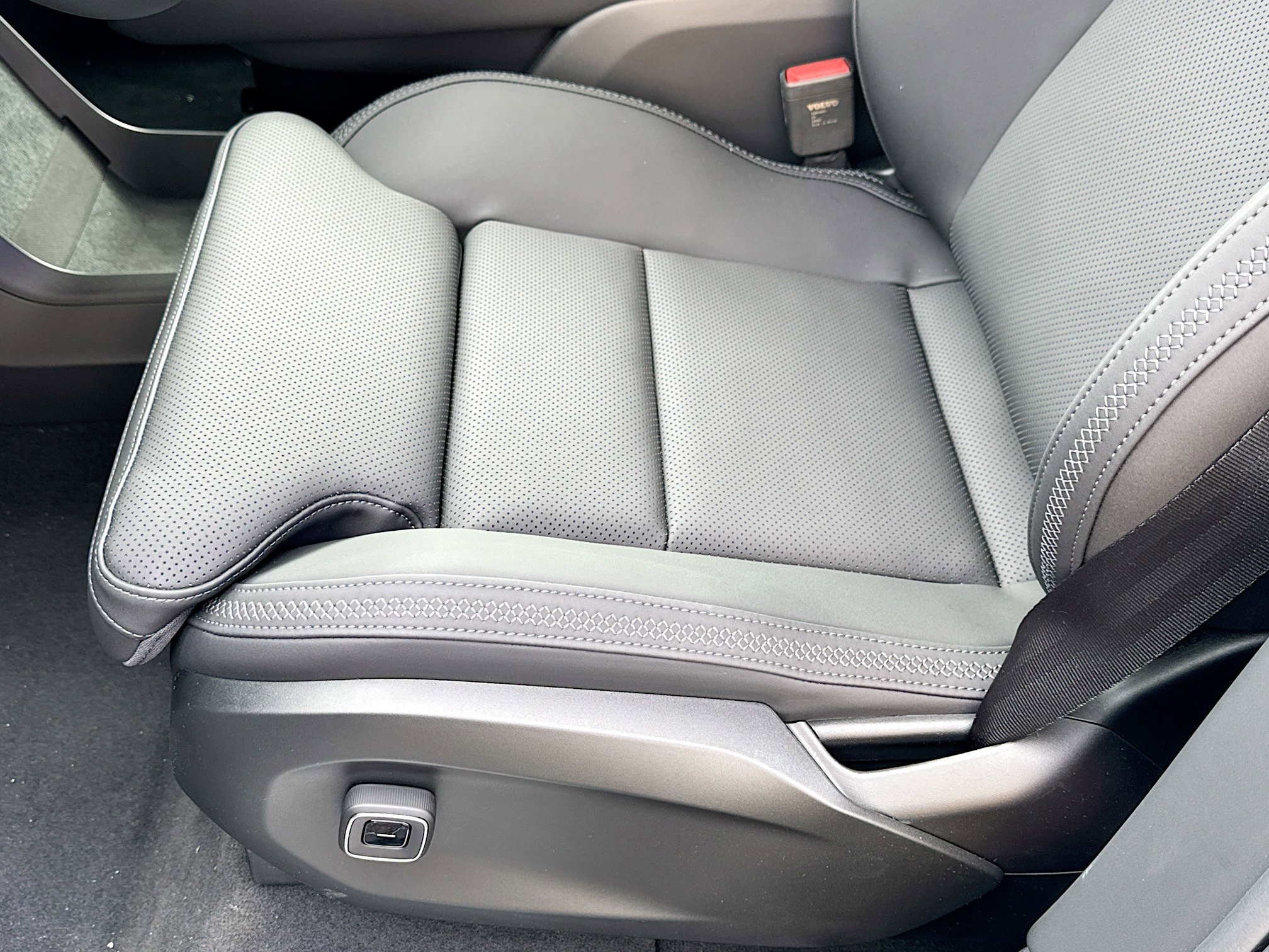 New 2025 Volvo EX90 Ultra image 15