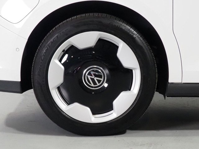 Used 2025 Volkswagen ID. Buzz Pro S RWD image 46