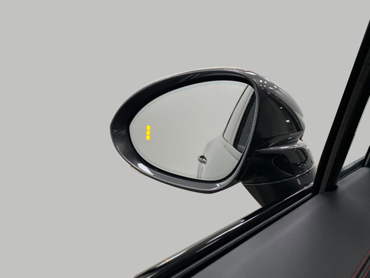 Used 2019 Porsche Cayenne Turbo image 25