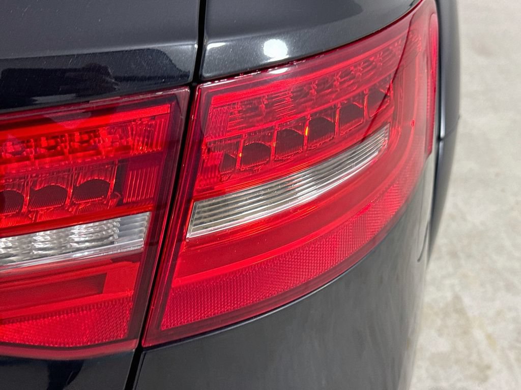 Used 2013 Audi A4 Prestige AWD/4WD image 32
