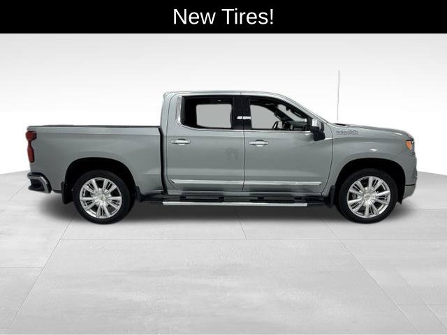 Certified 2024 Chevrolet Silverado 1500 High Country w/ High Country Premium Package AWD/4WD image 5