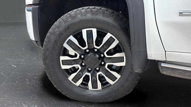 Used 2025 GMC Sierra 2500 Denali Ultimate w/ Snow Plow Prep/Camper Package AWD/4WD image 41