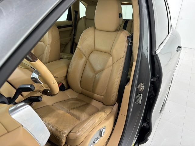 Used 2014 Porsche Cayenne Diesel AWD/4WD image 13