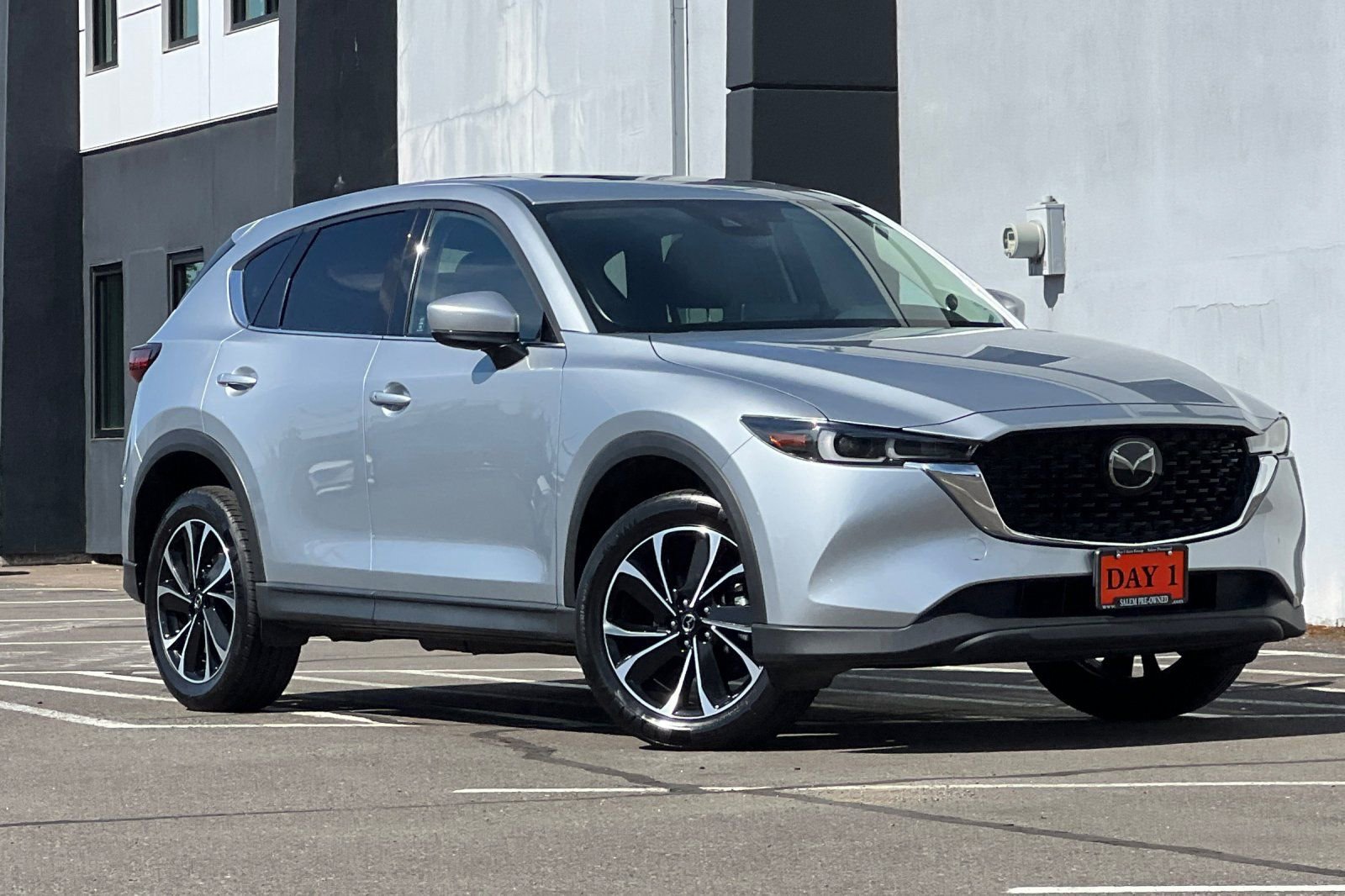 Used 2023 MAZDA CX-5 AWD 2.5 S w/ Premium Package image 2