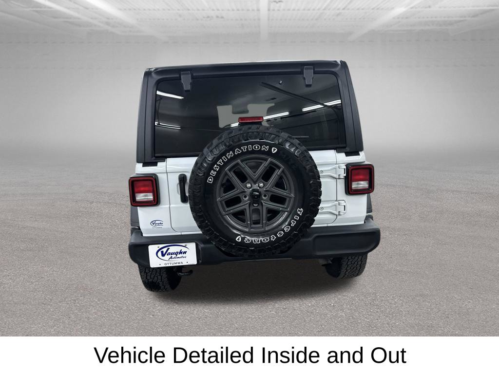 Used 2024 Jeep Wrangler Unlimited Sport AWD/4WD image 12