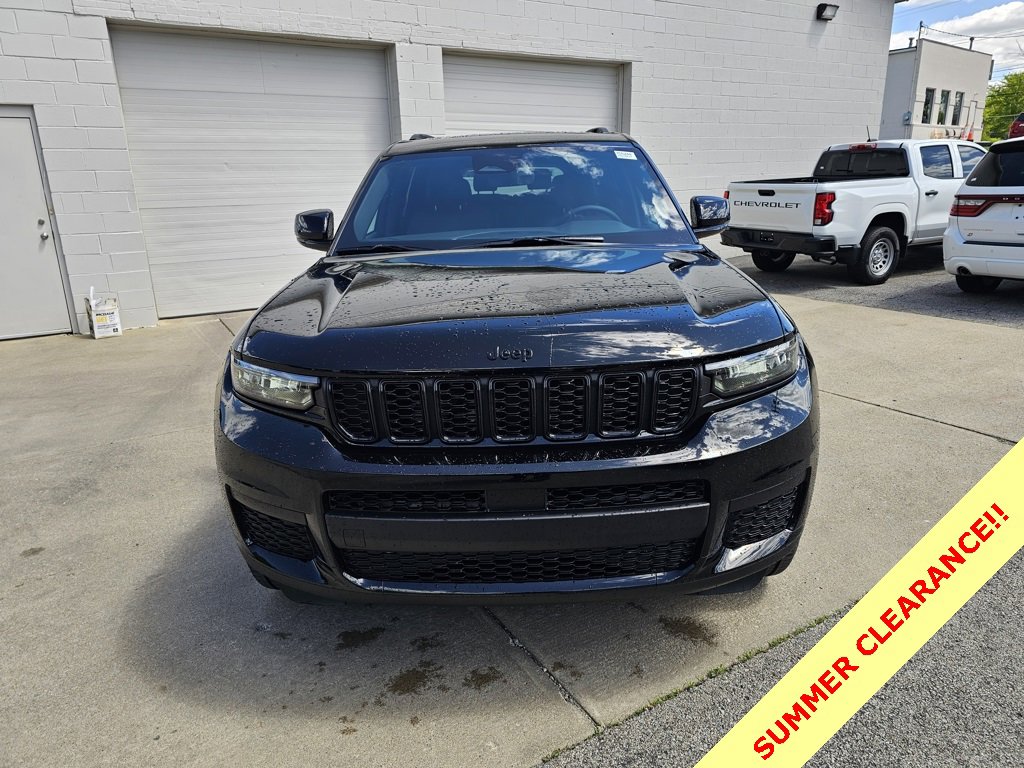 New 2025 Jeep Grand Cherokee L Altitude image 8