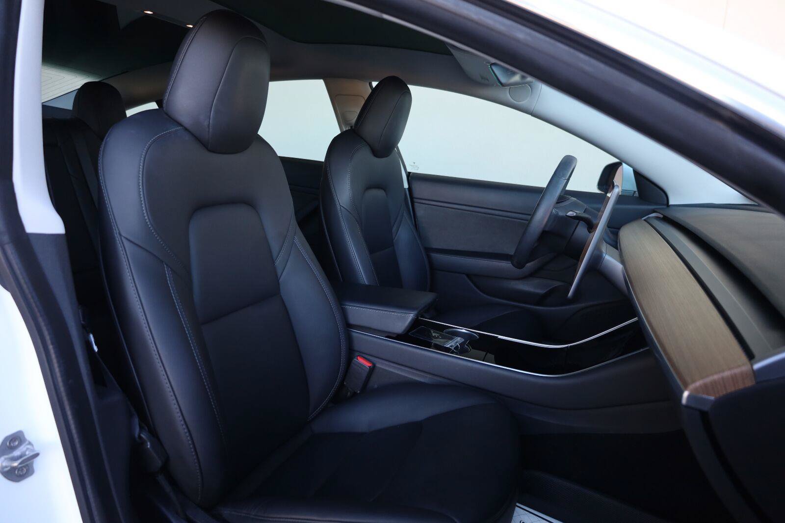 Used 2020 Tesla Model 3 Long Range AWD/4WD image 27