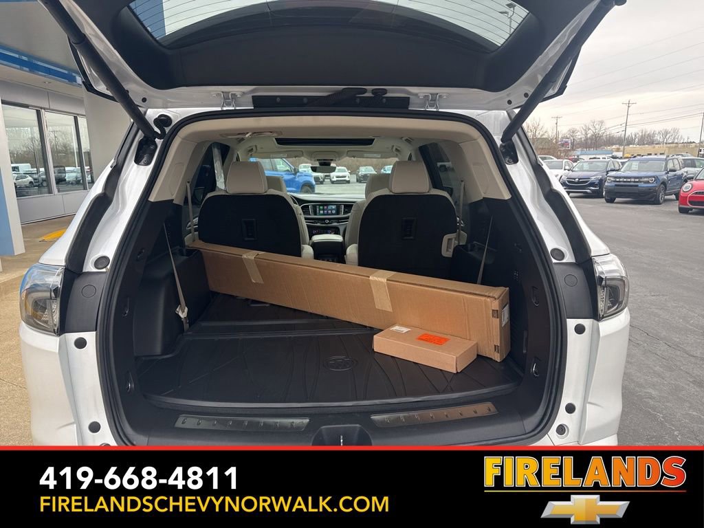 Certified 2024 Buick Enclave Avenir w/ Avenir Technology Package image 37