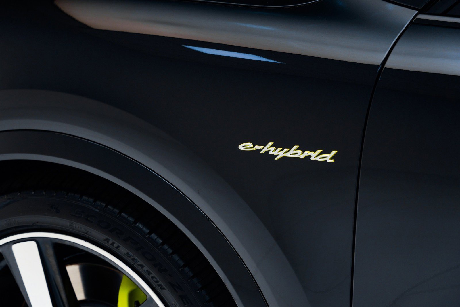 New 2026 Porsche Cayenne S image 13