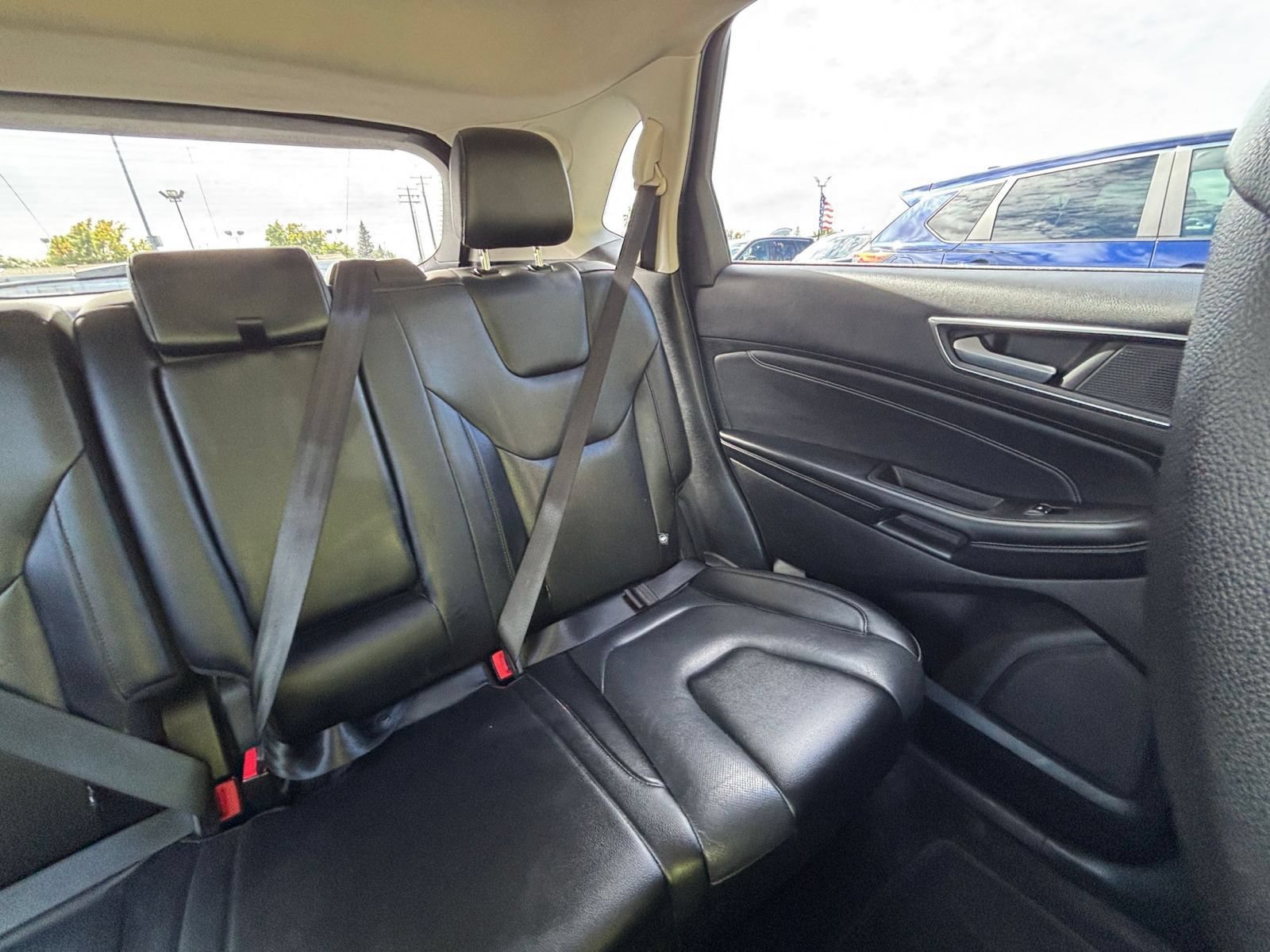 Used 2022 Ford Edge Titanium w/ Equipment Group 301A AWD/4WD image 40