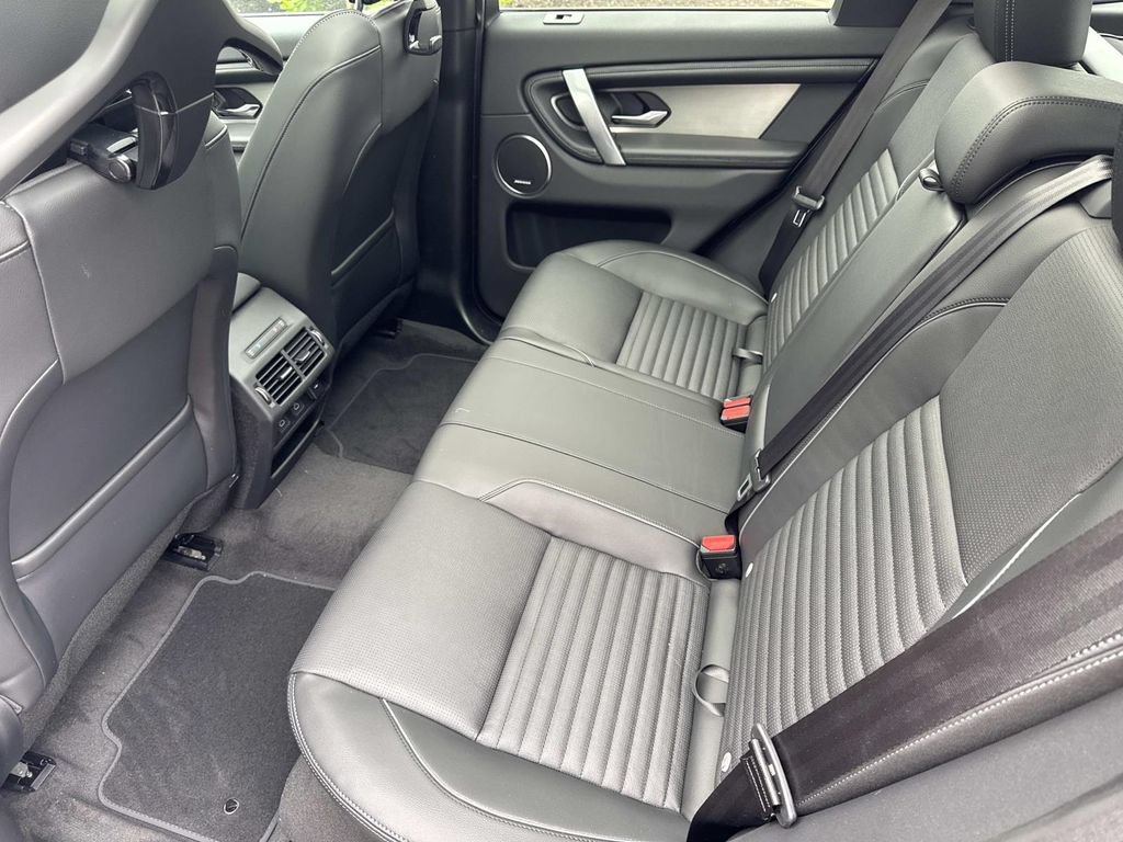 New 2026 Land Rover Discovery Sport Landmark AWD/4WD image 15