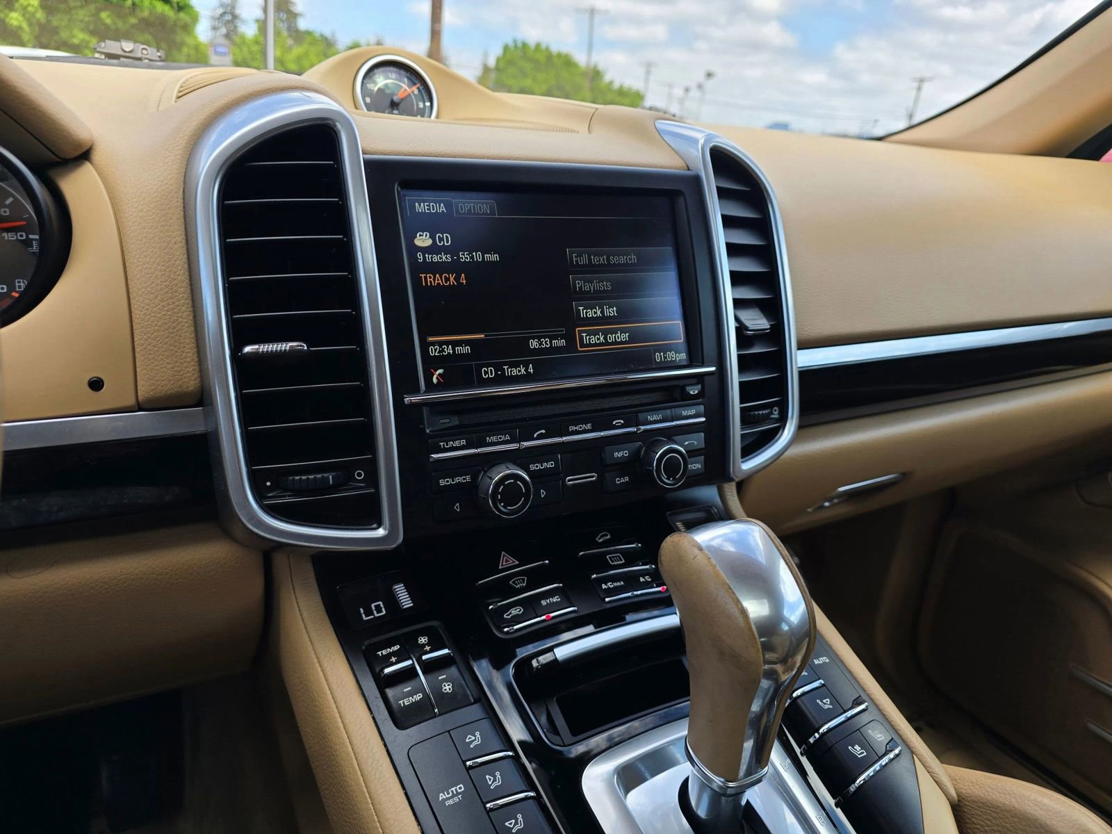 Used 2014 Porsche Cayenne AWD/4WD image 33