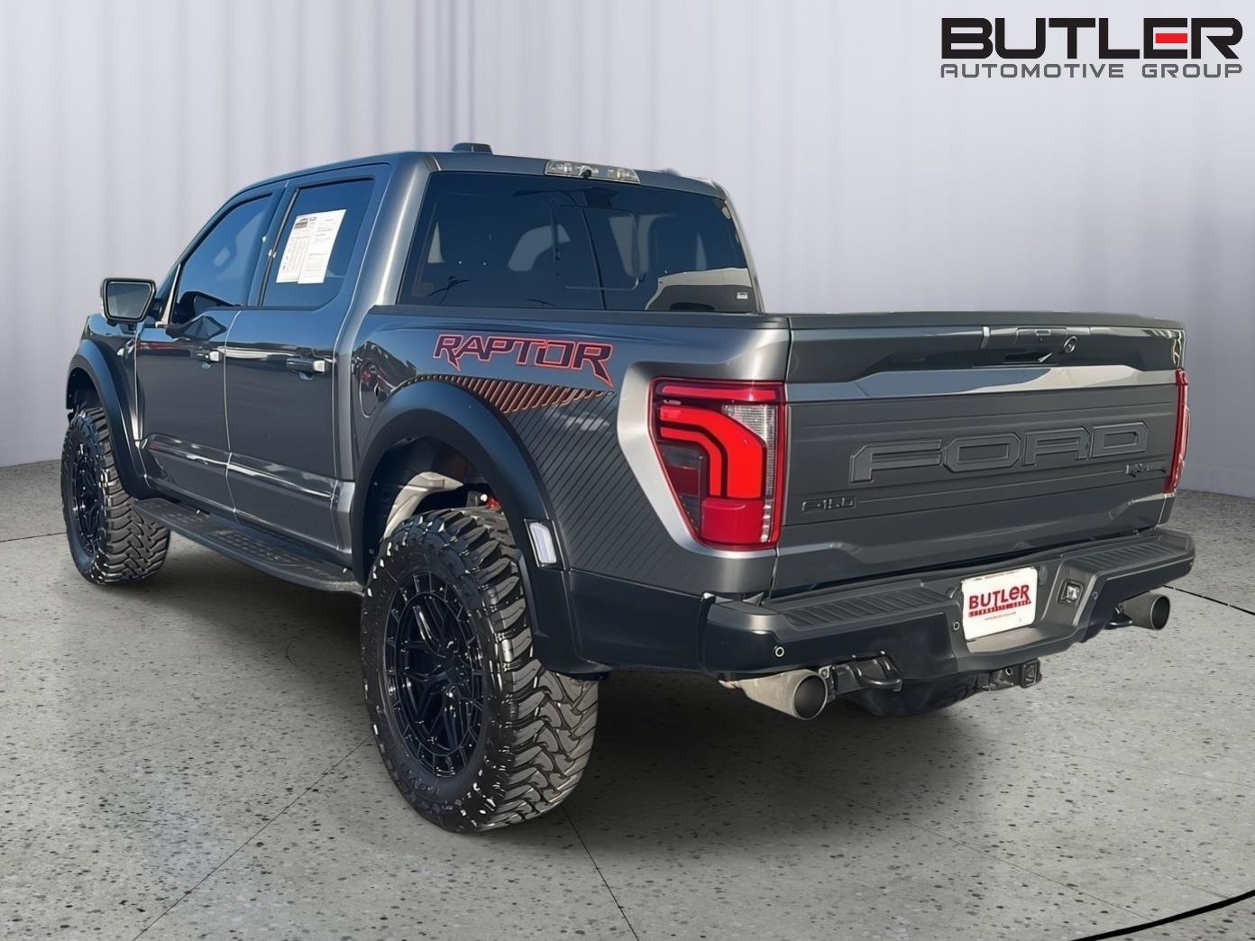 Used 2025 Ford F150 Raptor AWD/4WD image 4