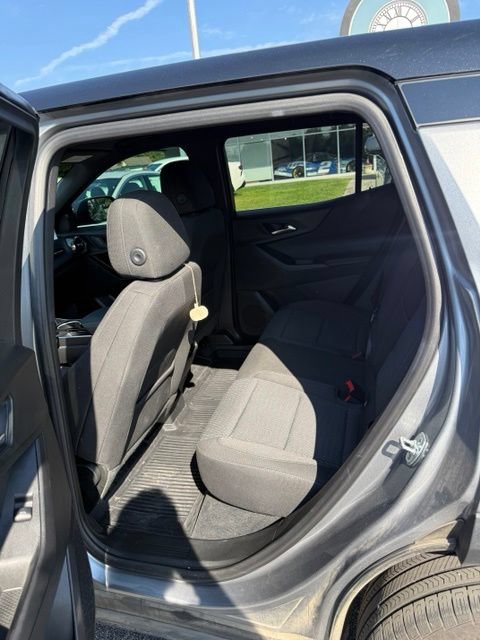 Certified 2026 Chevrolet Equinox LT w/ LPO, Floor Liner Package AWD/4WD image 8