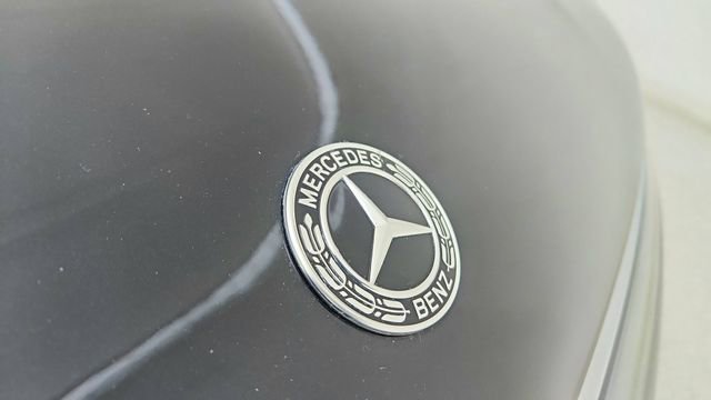 Used 2023 Mercedes-Benz EQS 450+ 4MATIC SUV w/ Exclusive Trim Package image 17