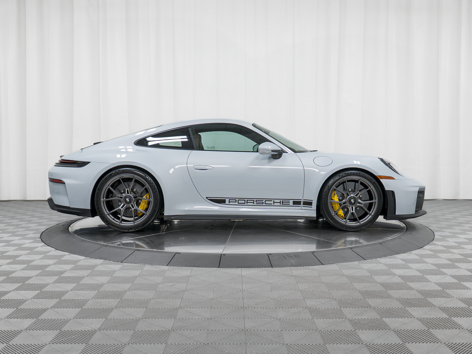Used 2026 Porsche 911 GT3 image 8