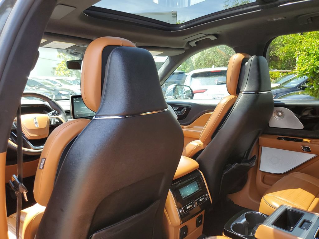 Used 2020 Lincoln Aviator Black Label AWD/4WD image 15