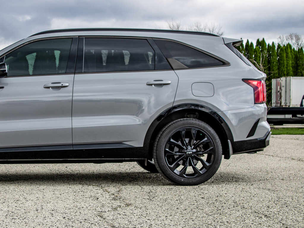 Used 2023 Kia Sorento SX AWD/4WD image 40