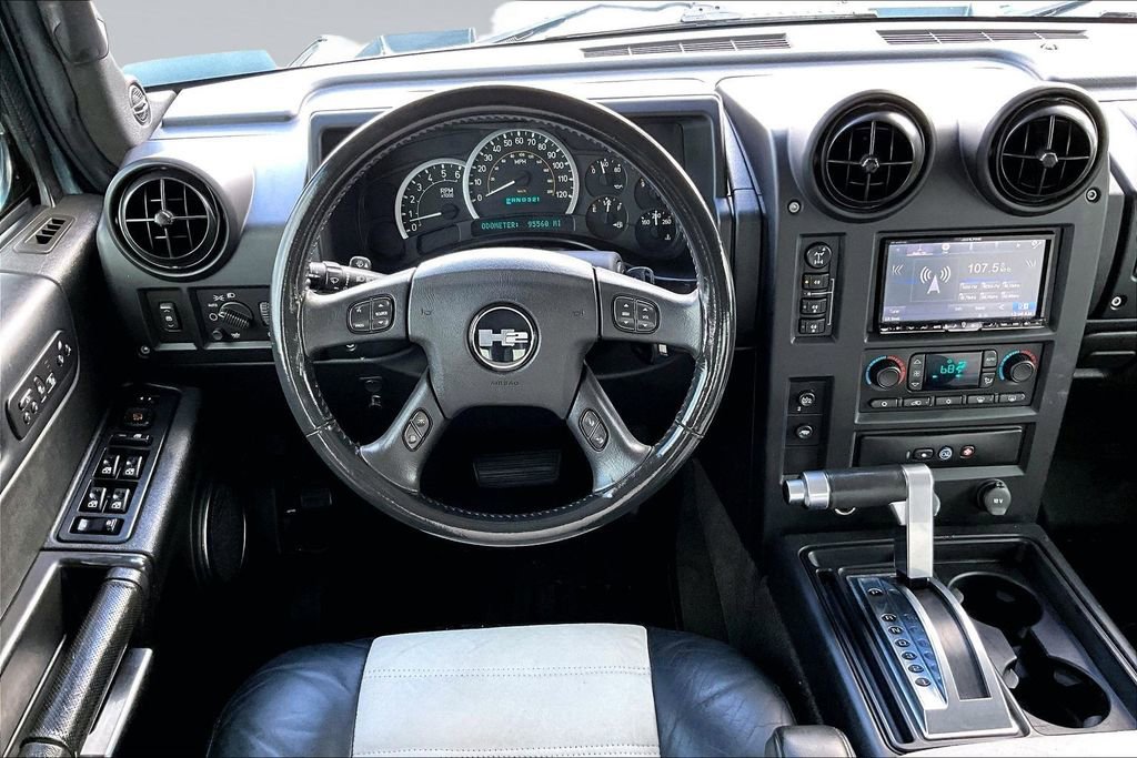 Used 2005 HUMMER H2 SUT w/ Preferred Equipment Group image 5