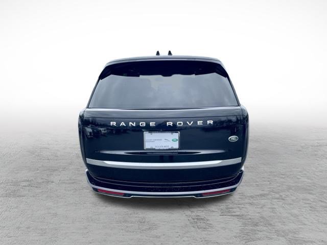 Used 2023 Land Rover Range Rover Autobiography image 6