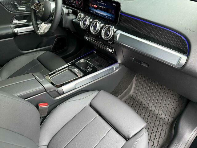 Used 2026 Mercedes-Benz GLB 250 4MATIC image 20