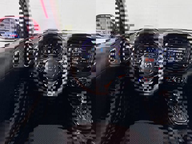 Used 2023 Kia Soul LX w/ LX Technology Package FWD image 20