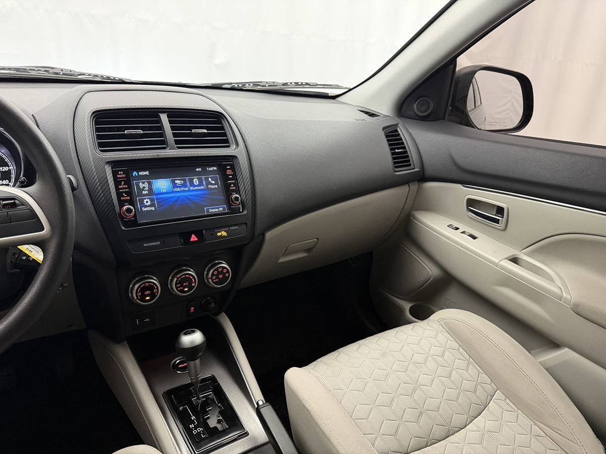 Used 2020 Mitsubishi Outlander Sport ES AWD/4WD image 12