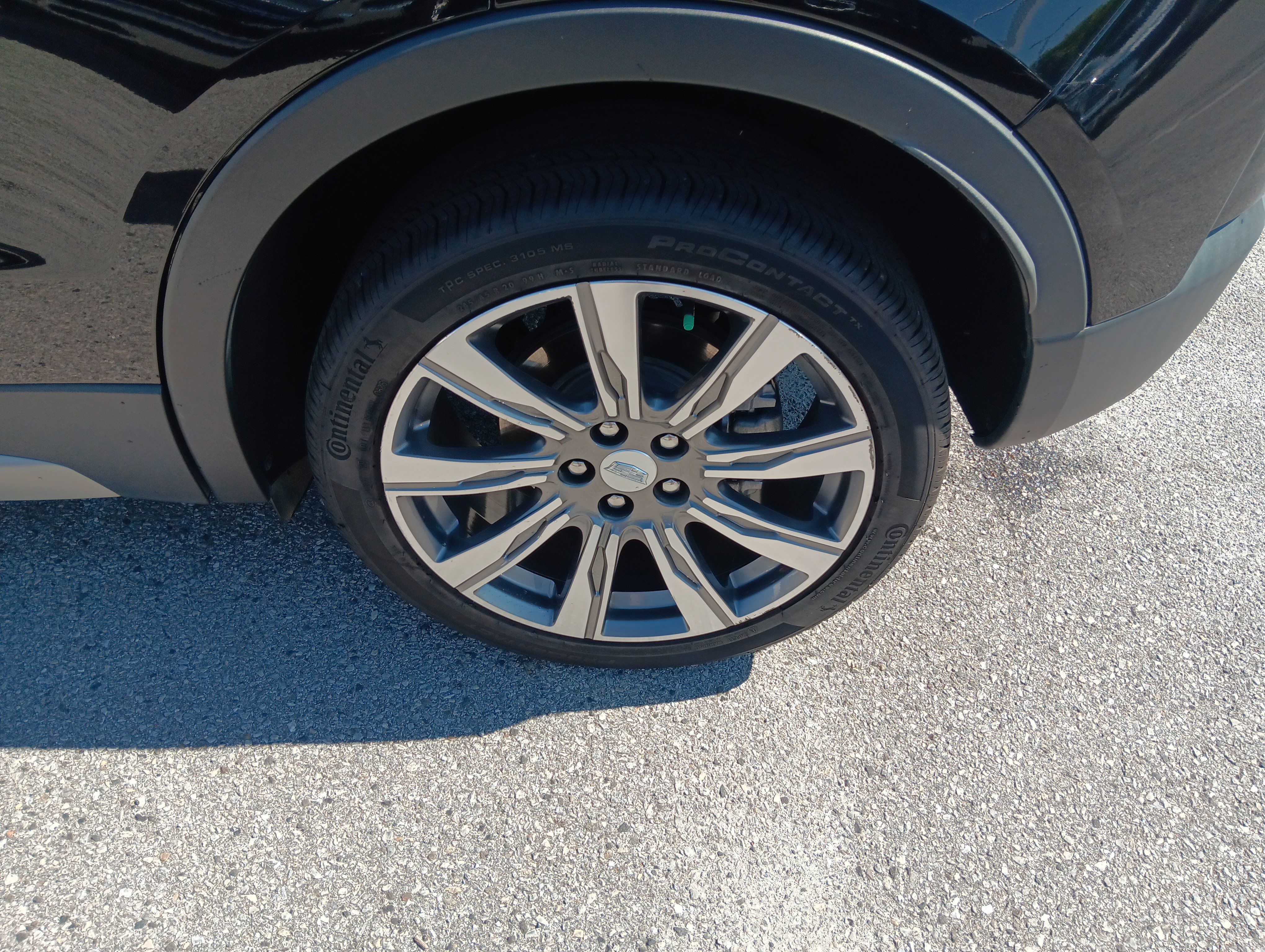 Used 2019 Cadillac XT4 Premium Luxury FWD image 4