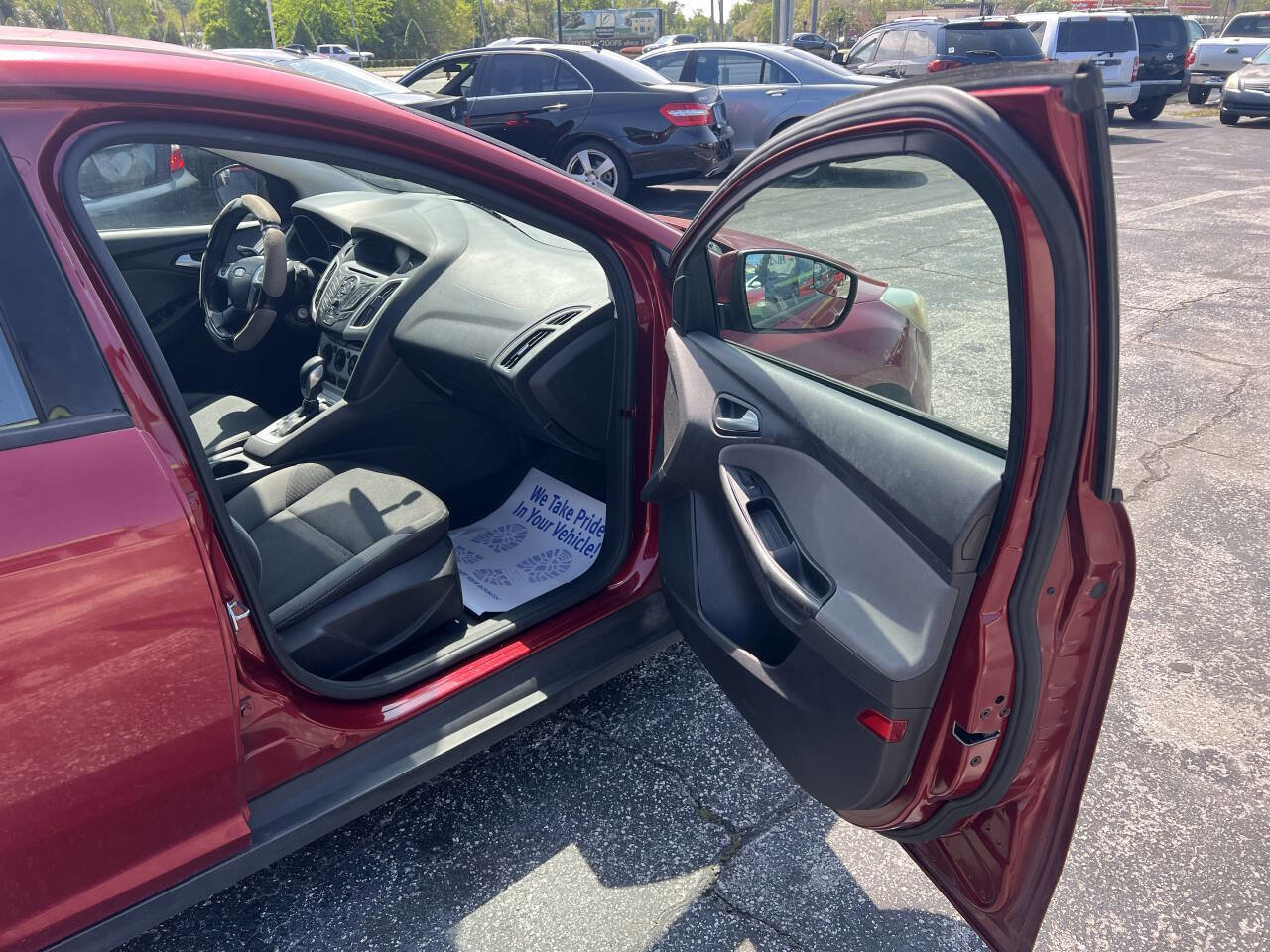 Used 2014 Ford Focus SE image 12